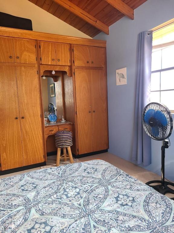 Вілла Donamae 2 Story Barbados House Бриджтаун Екстер'єр фото